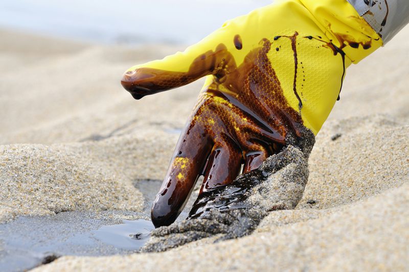 Emergency treatment process of hazardous chemical leakage